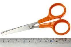 Fiskars F9891 Classic Hobbyscissors -Kitchen Knife Shop F9891 06 fiskars 9891 huishoudschaar d6
