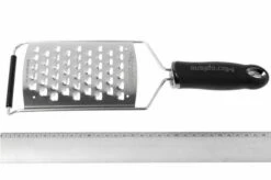Microplane Gourmet Extra Coarse / Extra Wide Grater -Kitchen Knife Shop KT3068 03 microplane rasp kt3068 d3