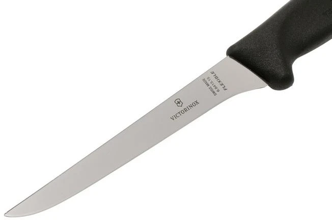 Victorinox SwissClassic 6.8413.15G Boning Knife 15 Cm, Black 3 Victorinox SwissClassic 6.8413.15G Boning Knife 15 Cm, Black - Image 3