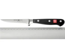 Wüsthof Classic Boning Knife 10 Cm, 4601 19 Wüsthof Classic Boning Knife 10 Cm, 4601 -Kitchen Knife Shop WU4601 04 wusthof classic 4601 10 uitbeenmes d4