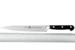 Zwilling J.A. Henckels Professional "S" Carving Knife 20 Cm (8") 7 Zwilling J.A. Henckels Professional "S" Carving Knife 20 Cm (8") -Kitchen Knife Shop ZW31020 200 04 zwilling professional s 31020 200 vleesmes d4